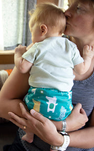 thirsties mom and baby in a crockin duo wrap